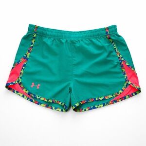 Under Armour Fly By Girl's Running Shorts Youth Large Camo & Neon